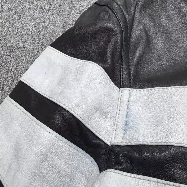 Givenchy givenchy leather hooded jacket size m - dmc Size US M / EU 48-50 / 2 - 6 Thumbnail