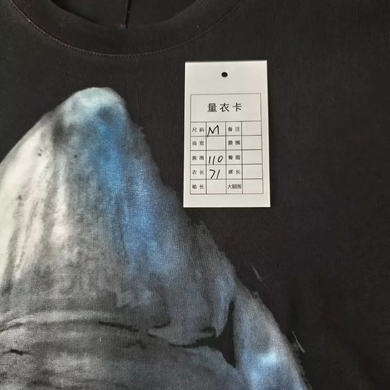 Givenchy Givenchy Shark Print Short Sleeve T-Shirt - dmc Size US M / EU 48-50 / 2 - 3 Thumbnail