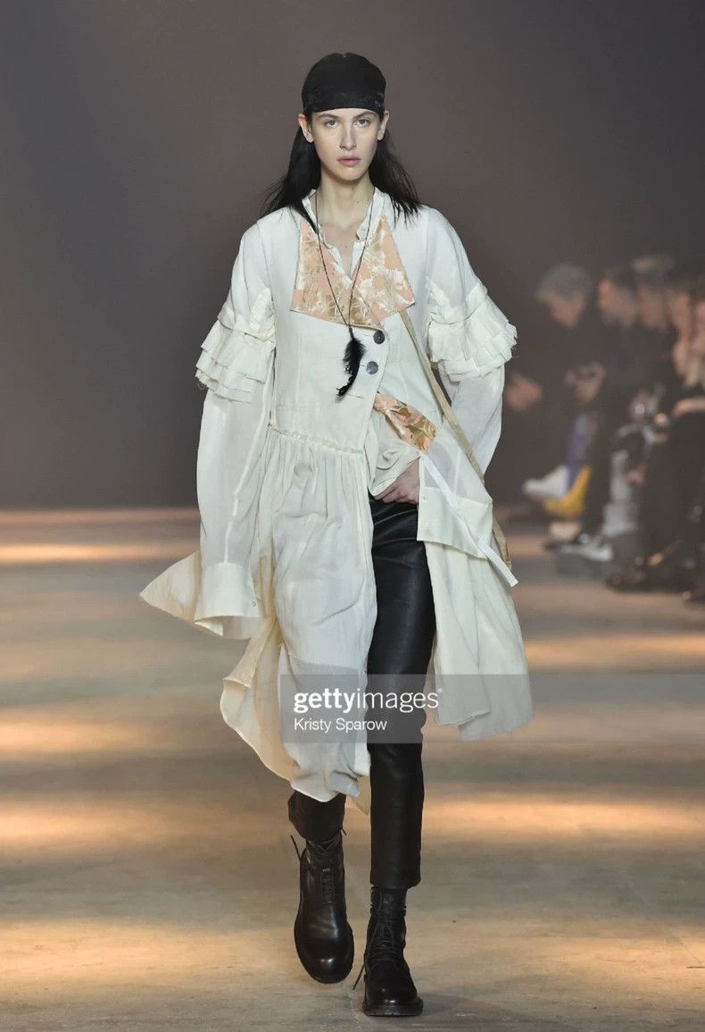 Ann Demeulemeester elegant long shirt with ruffled sleeves - dmc Size US M / EU 48-50 / 2 - 9 Thumbnail