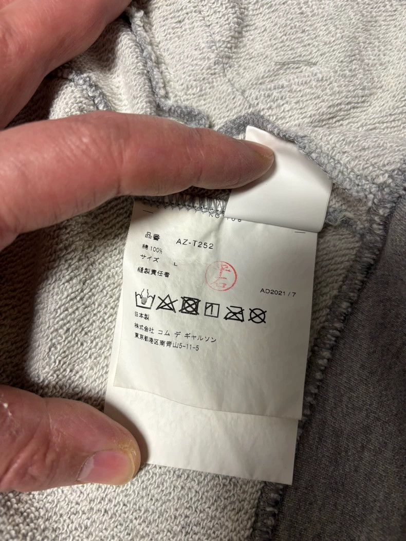 Comme des Garcons PLAY cdg play gray zip-up sweatshirt for men - dmc Size US L / EU 52-54 / 3 - 5 Thumbnail