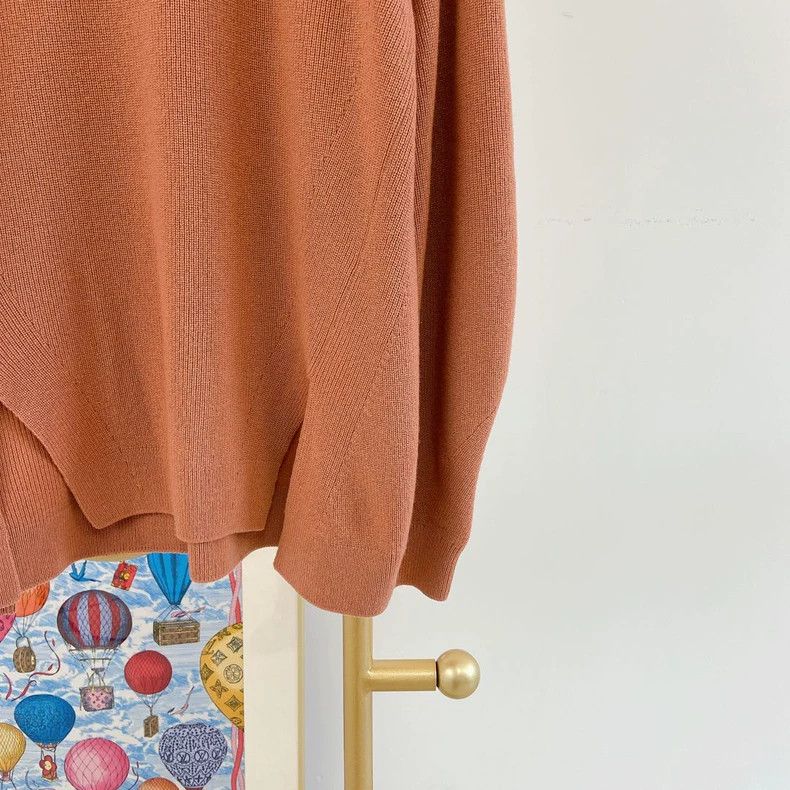 Loro Piana soft knit pullover sweater in rust color - dmc Size US L / EU 52-54 / 3 - 4 Thumbnail