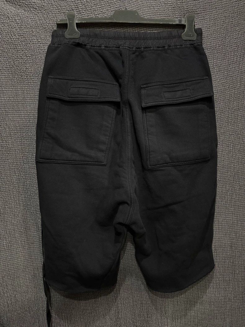 Rick Owens Rick Owens Black Drawstring Cargo Shorts - dmc Size US 26 / EU 42 - 2 Thumbnail
