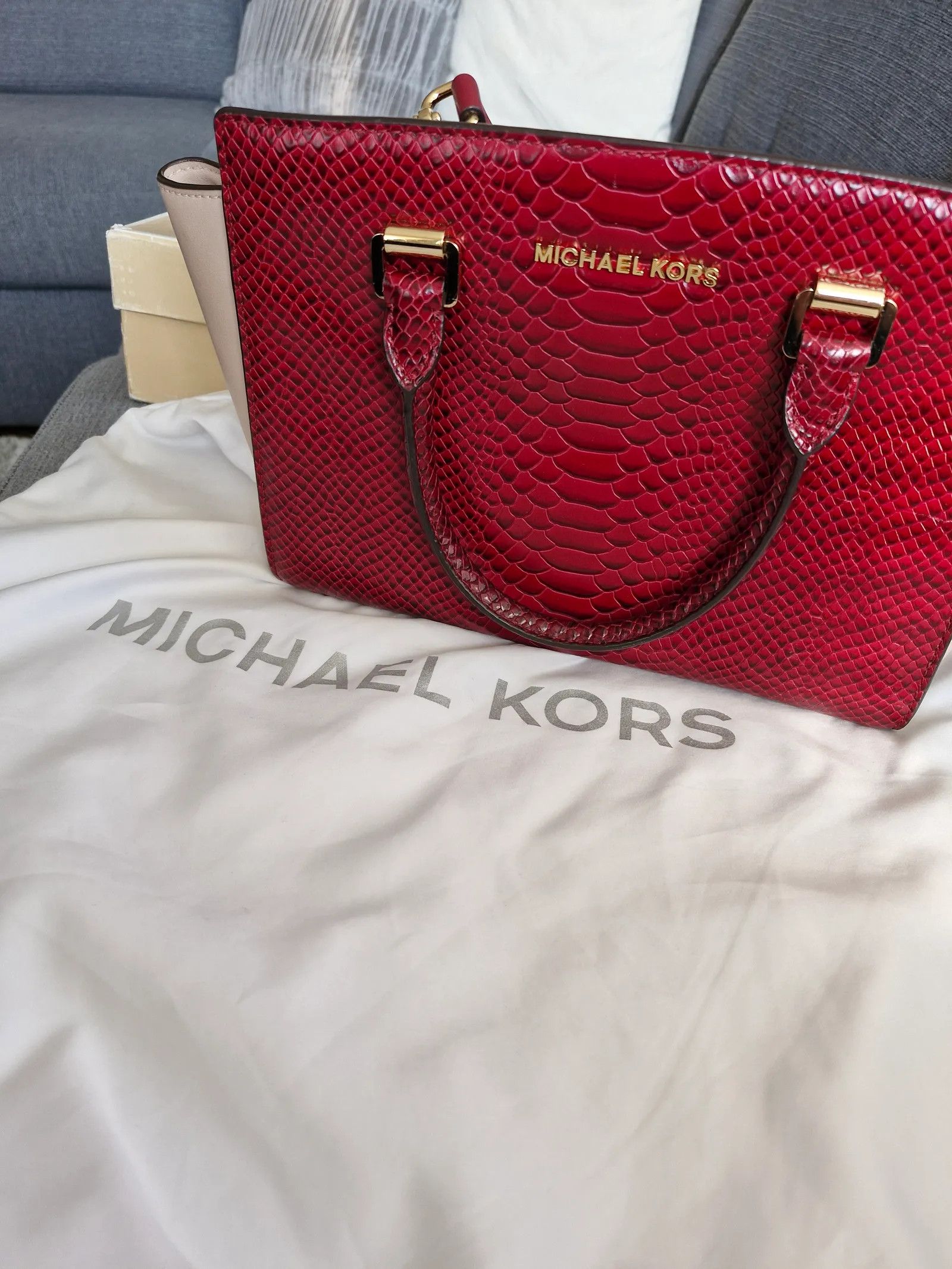 Michael Kors Michael Kors Bucket Bag Size ONE SIZE - 2 Thumbnail