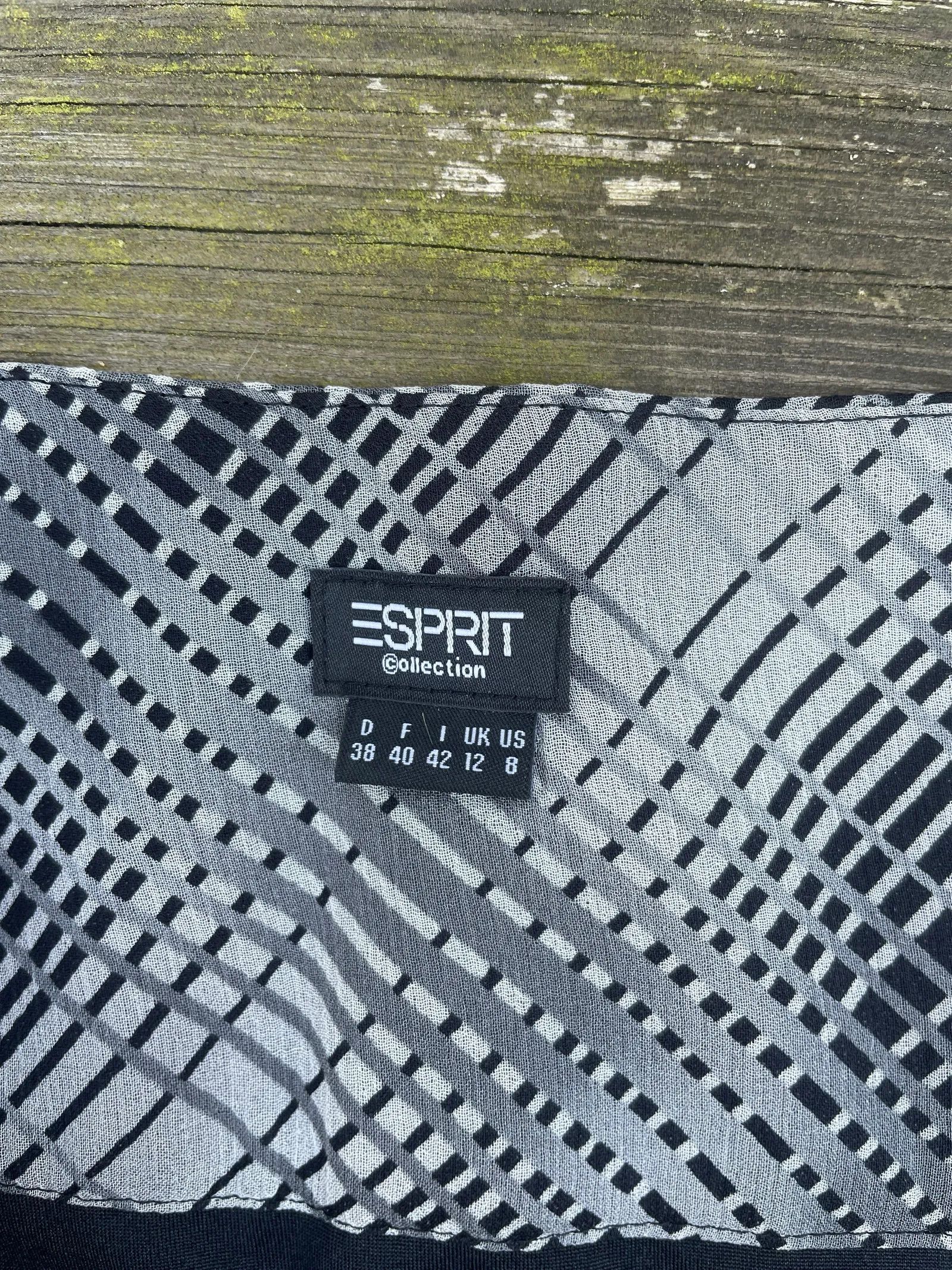 Esprit Esprit Skirt Size 27" / US 4 / IT 40 - 2 Thumbnail
