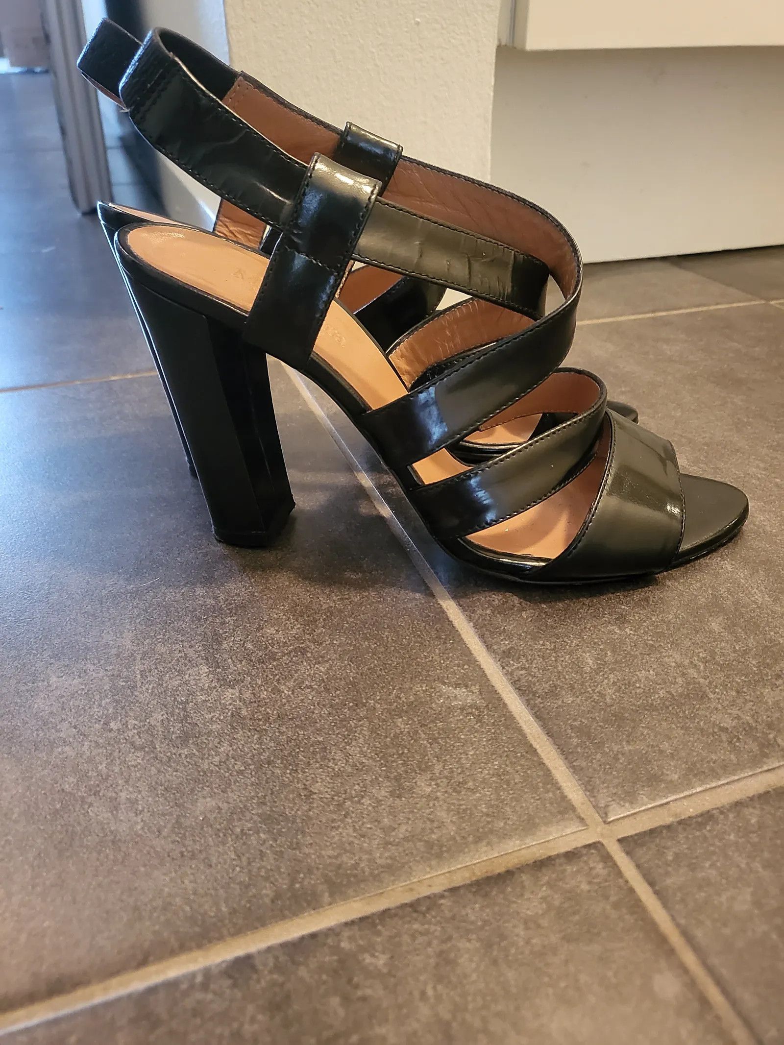 Max Mara Max Mara Heels Size US 8 / IT 38 - 2 Thumbnail
