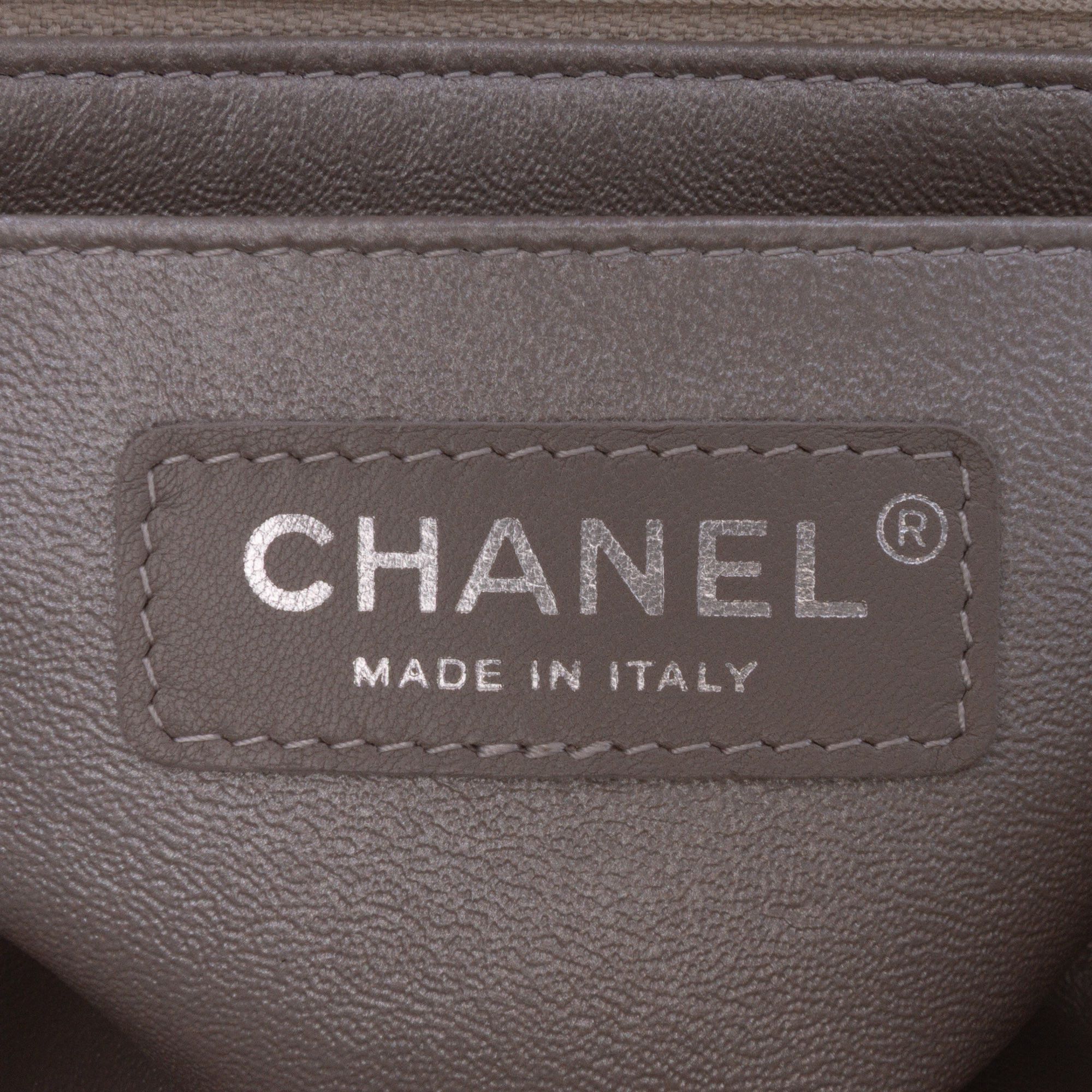 Chanel Chanel Mini Square Classic Chevron Iridescent Lambskin Single Flap Size ONE SIZE - 5 Thumbnail