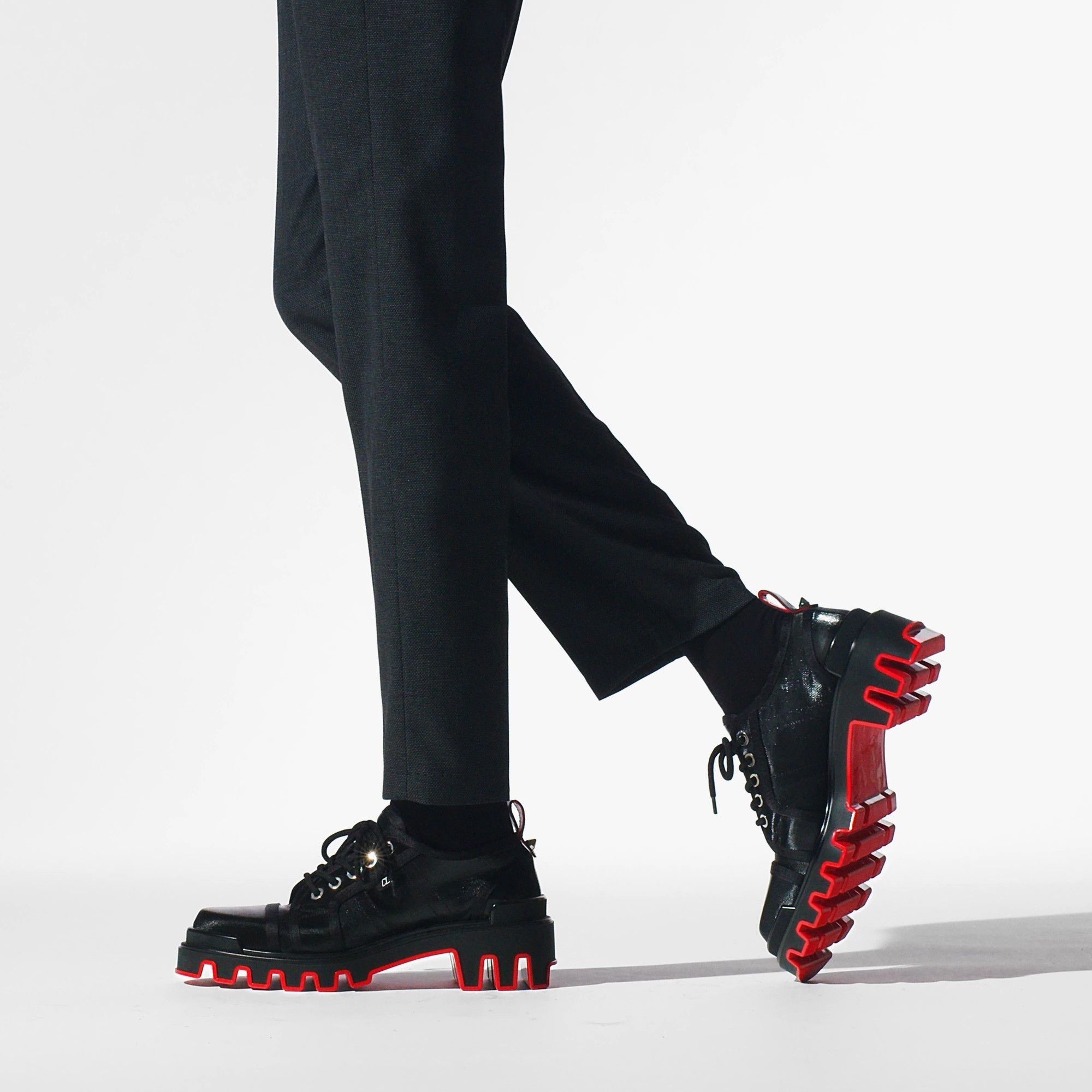 Christian Louboutin panamic dune Size US 11 / EU 44 - 3 Thumbnail