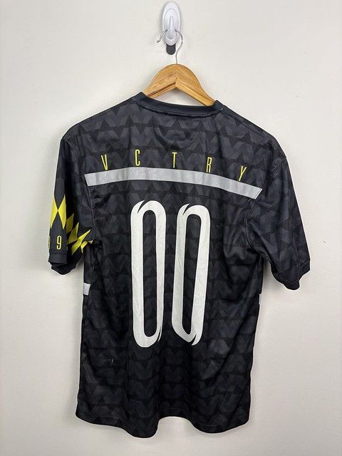 Vintage Vintage 00's Y2K VCTRY Soccer Jersey Pullover T-Shirt Size M Size US M / EU 48-50 / 2 - 3 Thumbnail