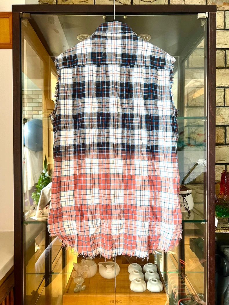 Saint Laurent Paris saint laurent gradient plaid sleeveless shirt Size US XS / EU 42 / 0 - 4 Thumbnail