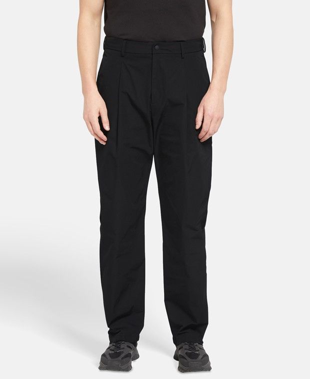 Moncler Casual trousers Size US 44 / EU 60 - 2 Thumbnail