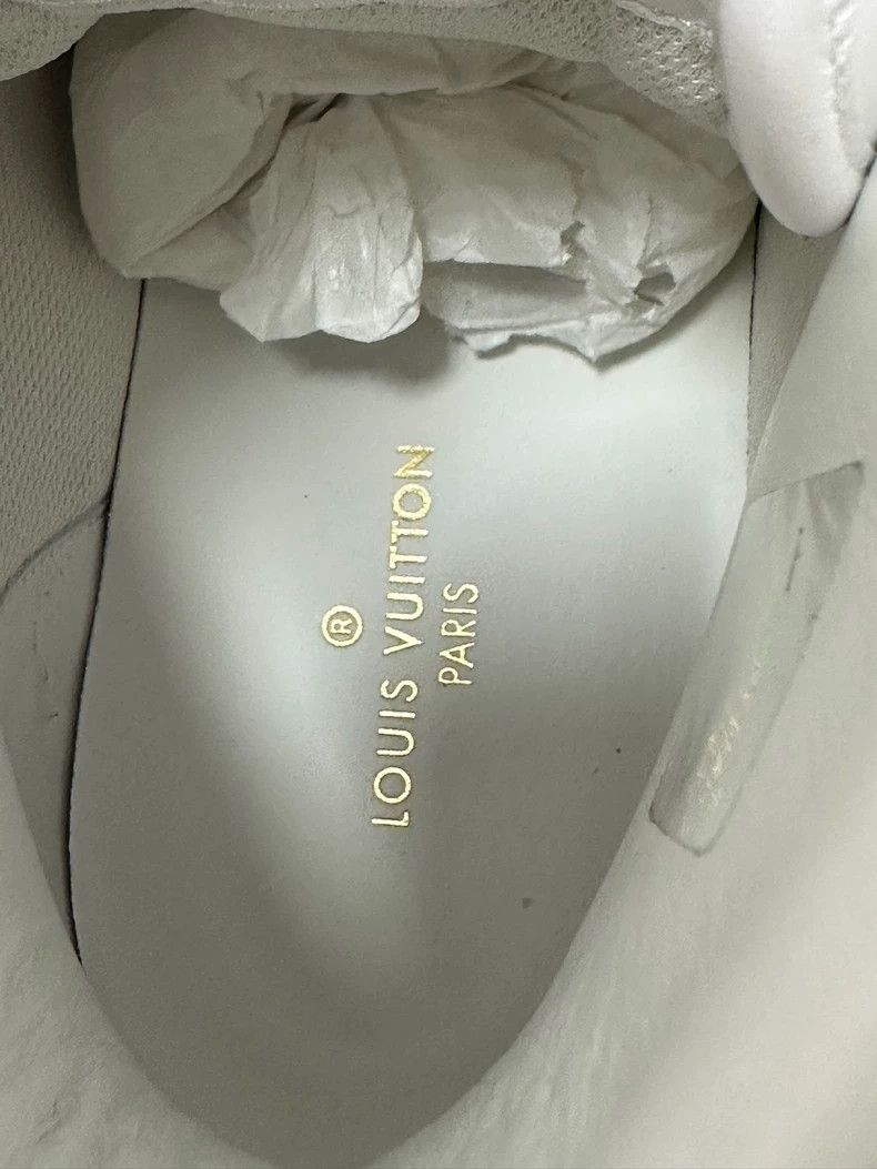 Louis Vuitton LV Men's White High-Top Sneakers Size US 8 / EU 41 - 8 Thumbnail