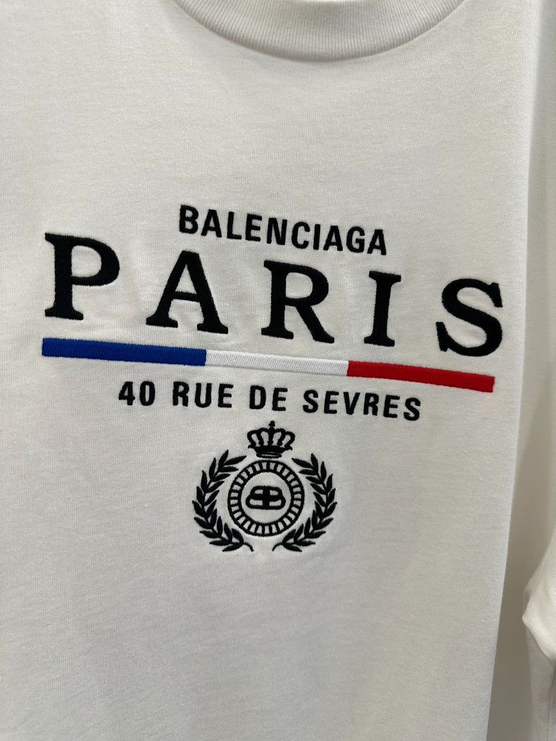 Balenciaga balenciaga paris white short sleeve Size US M / EU 48-50 / 2 - 3 Thumbnail