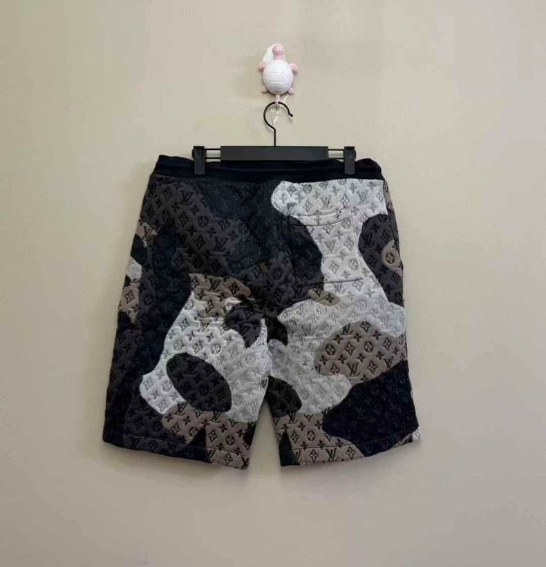 Louis Vuitton LOUIS VUITTON LV print shorts Size US 42 / EU 58 - 4 Thumbnail