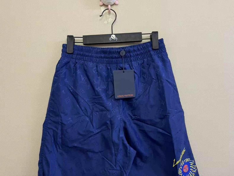 Louis Vuitton LV x Yayoi Kusama blue shorts Size US 26 / EU 42 - 2 Thumbnail