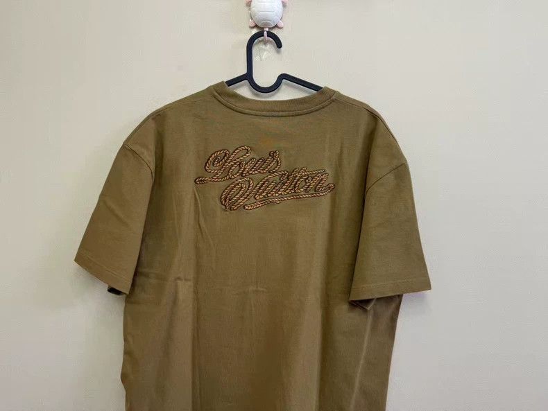 Louis Vuitton LV khaki embroidered logo short sleeve Size US L / EU 52-54 / 3 - 5 Thumbnail