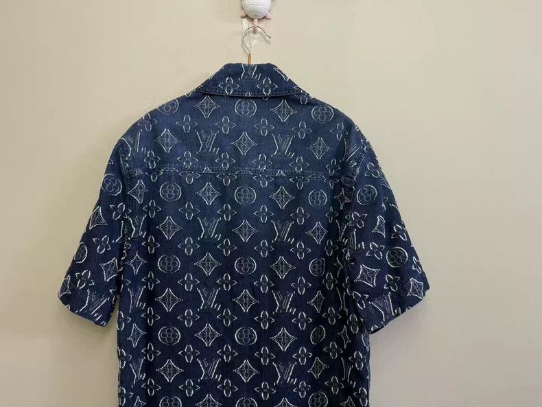 Louis Vuitton LOUIS VUITTON denim short sleeve shirt Size US XS / EU 42 / 0 - 5 Thumbnail