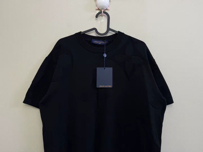 Louis Vuitton LV new black short-sleeve knit top Size US M / EU 48-50 / 2 - 2 Thumbnail