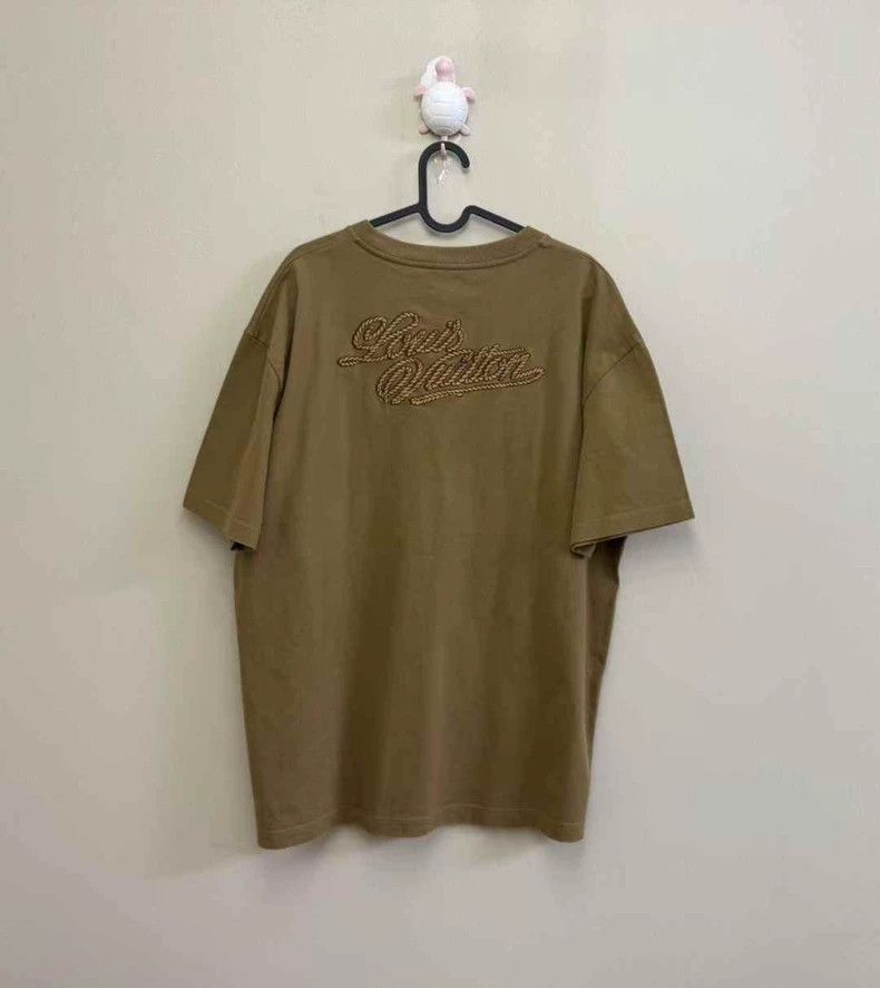 Louis Vuitton louis vuitton khaki short sleeve tee Size US XXL / EU 58 / 5 - 4 Thumbnail
