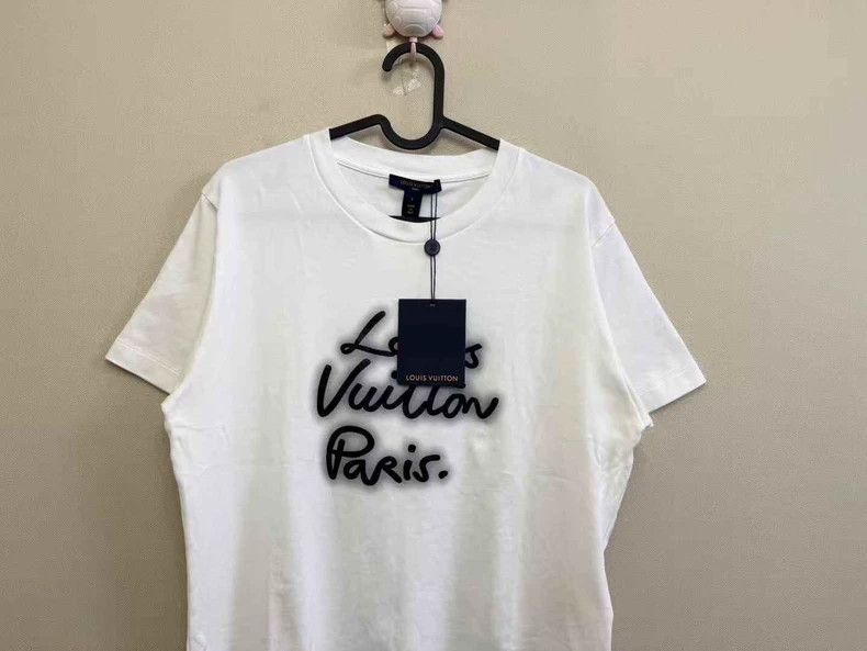 Louis Vuitton Louis Vuitton White Short Sleeve Tee Size US L / EU 52-54 / 3 - 2 Thumbnail