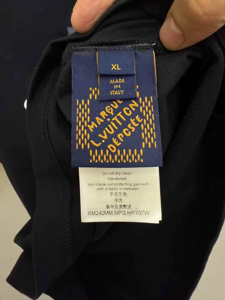 Louis Vuitton LOUIS VUITTON Black Embroidered Tee Size US XL / EU 56 / 4 - 3 Thumbnail