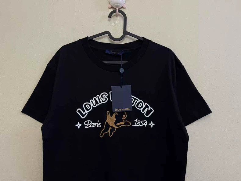 Louis Vuitton LOUIS VUITTON Black Embroidered Tee Size US XL / EU 56 / 4 - 2 Thumbnail
