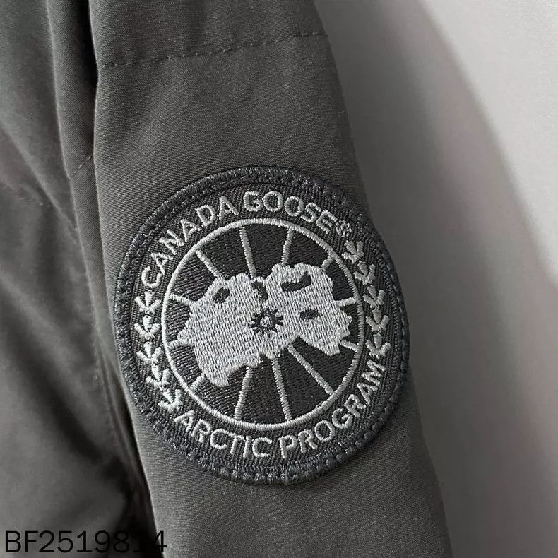 Canada Goose Canada Goose black label down jacket Size US S / EU 44-46 / 1 - 7 Thumbnail