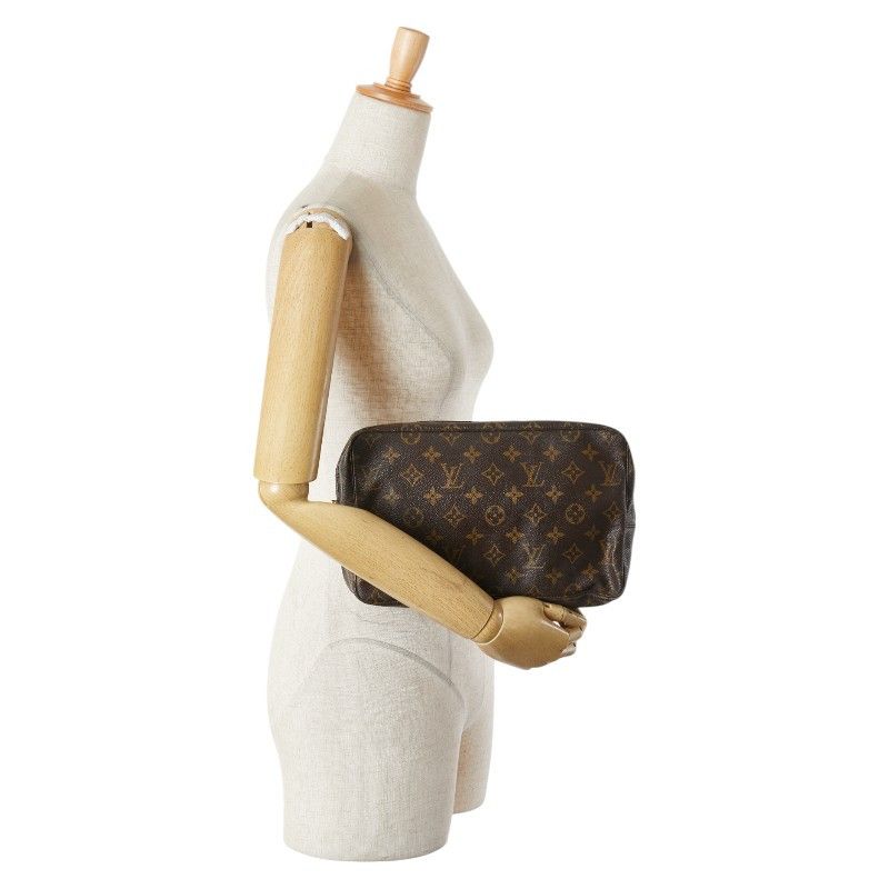 Louis Vuitton Louis Vuitton Louis Vuitton Monogram Toiletry Clutch Bag Canvas Clutch Bag M47522 DUTY FREE for USA Size ONE SIZE - 8 Thumbnail