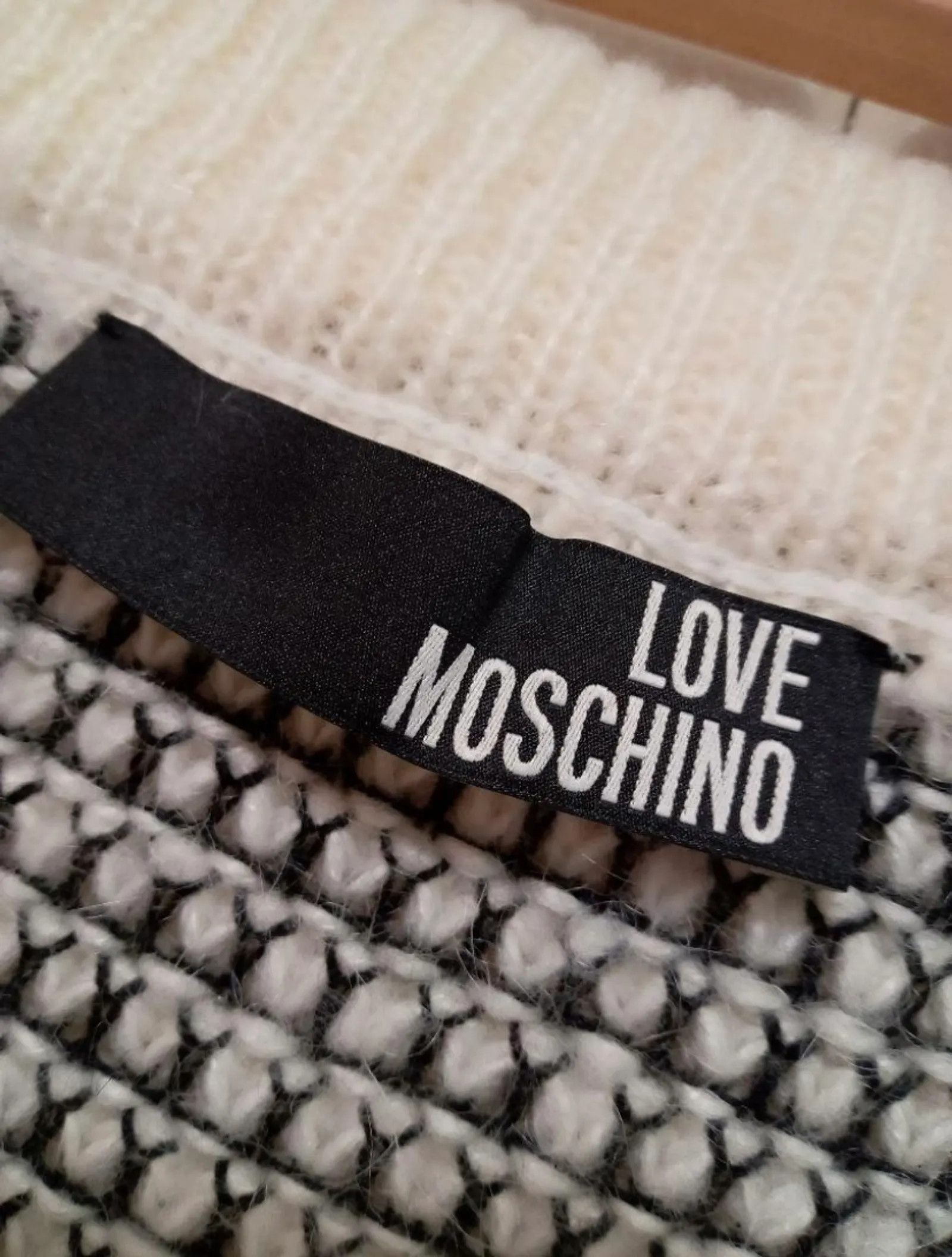 Moschino Moschino Love Skirt Size 28" / US 6 / IT 42 - 3 Thumbnail