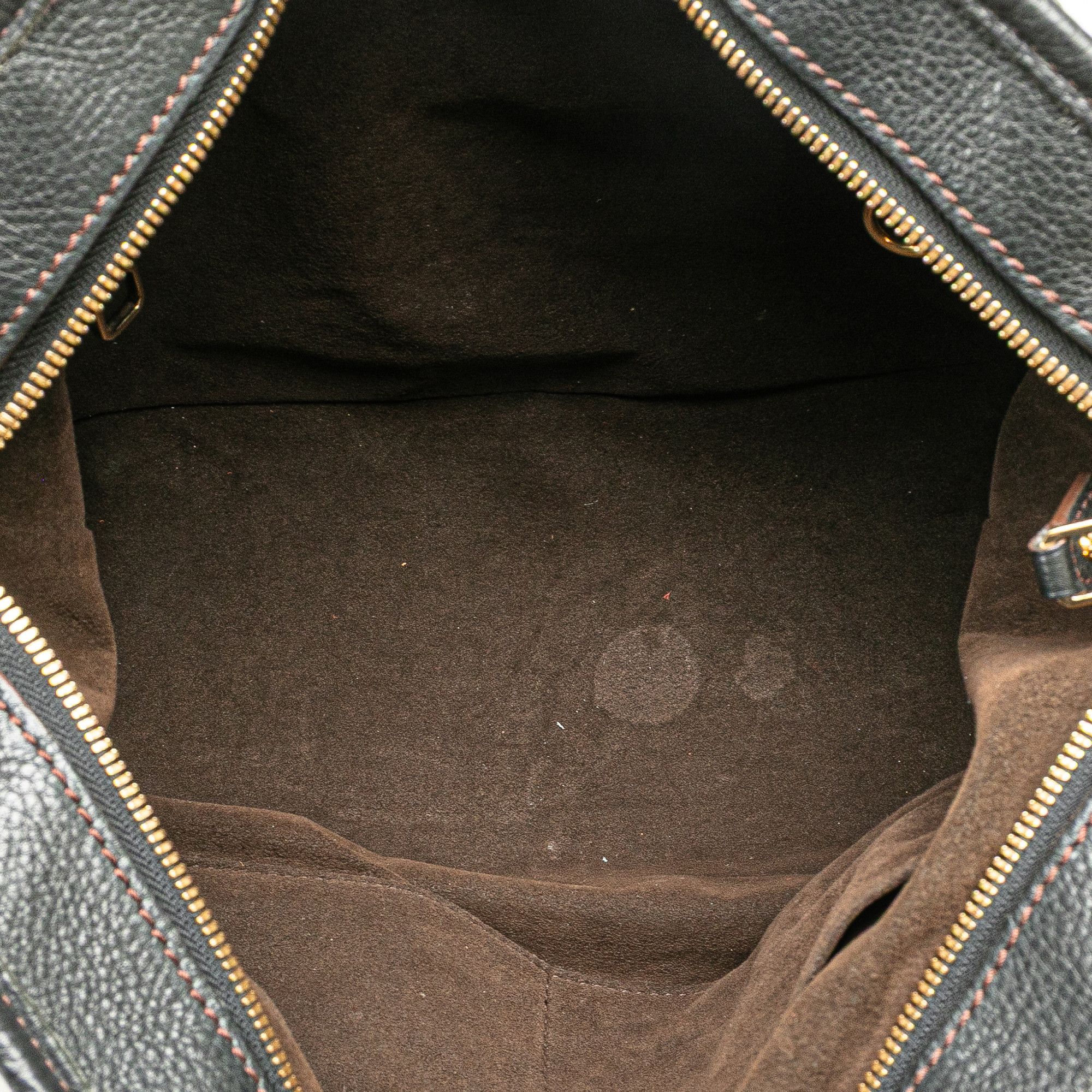 Louis Vuitton Louis Vuitton Monogram Mahina Stellar PM Size ONE SIZE - 4 Thumbnail