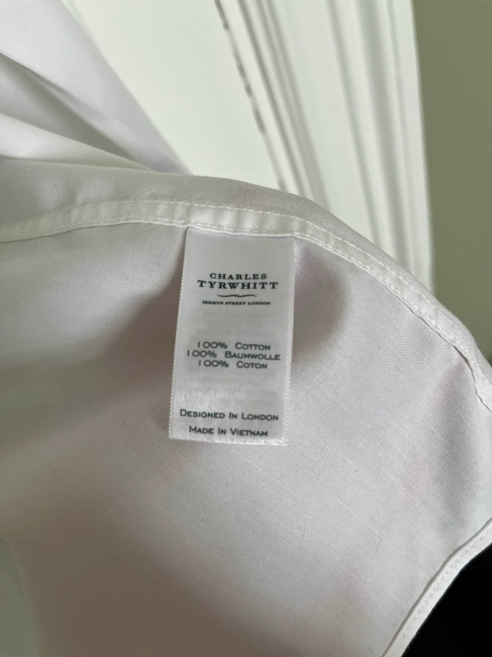 Charles Tyrwhitt Charles Tyrwhitt Shirt Size US M / EU 48-50 / 2 - 3 Thumbnail