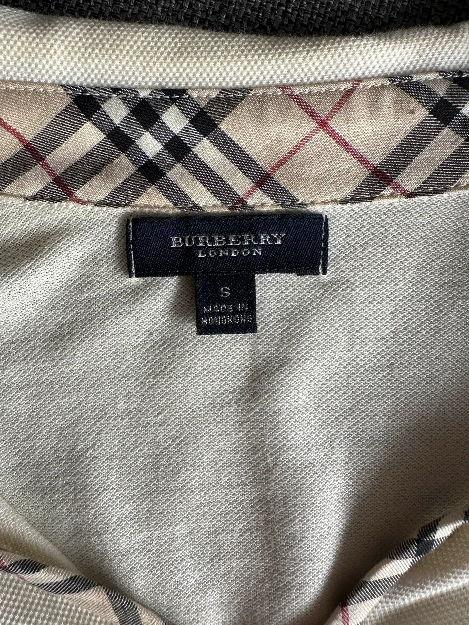 Burberry Burberry T-shirt Size S / US 4 / IT 40 - 2 Thumbnail