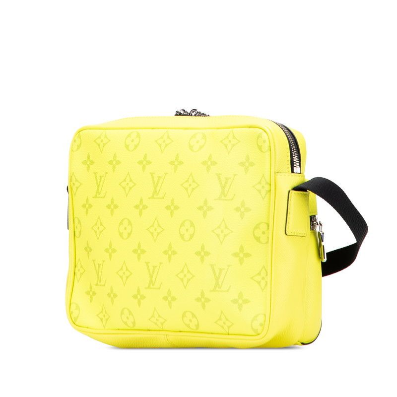 Louis Vuitton Louis Vuitton Louis Vuitton Outdoor Messenger PM Taigarama Shoulder Bag Canvas Shoulder Bag M30239 Size ONE SIZE - 2 Thumbnail