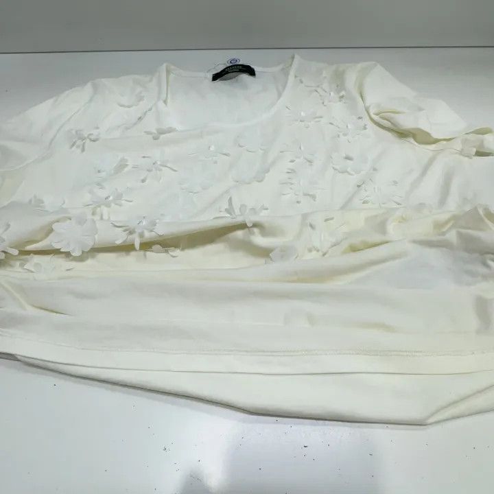 Max Mara Weekend MaxMara Casual Round Neck T-Shirt 0079 Size L / US 10 / IT 46 - 11 Thumbnail