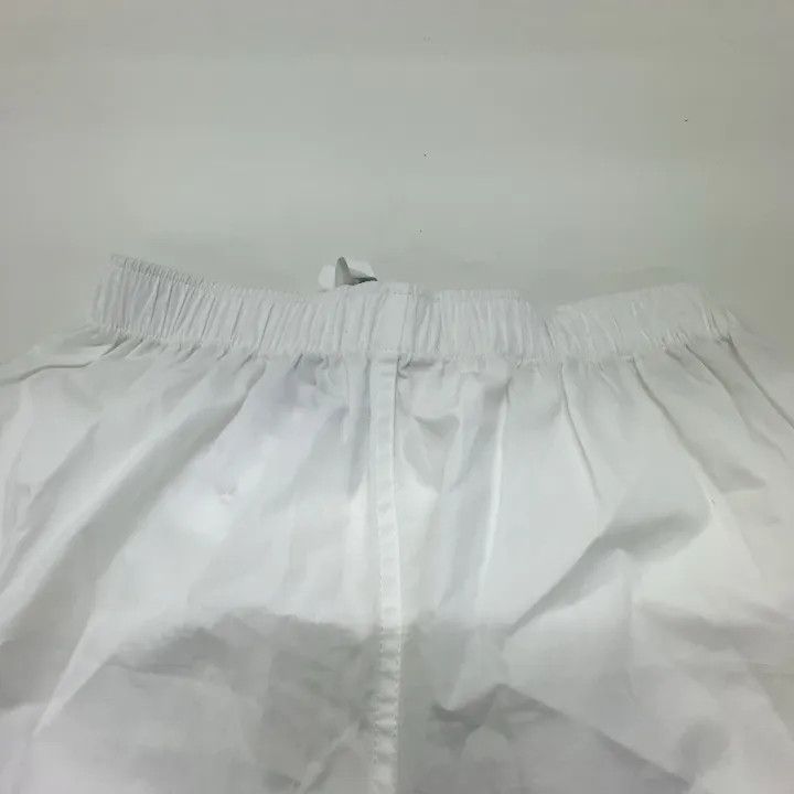 AMI AMIPARIS Logo Print White Casual Shorts 0079 Size US 30 / EU 46 - 8 Thumbnail