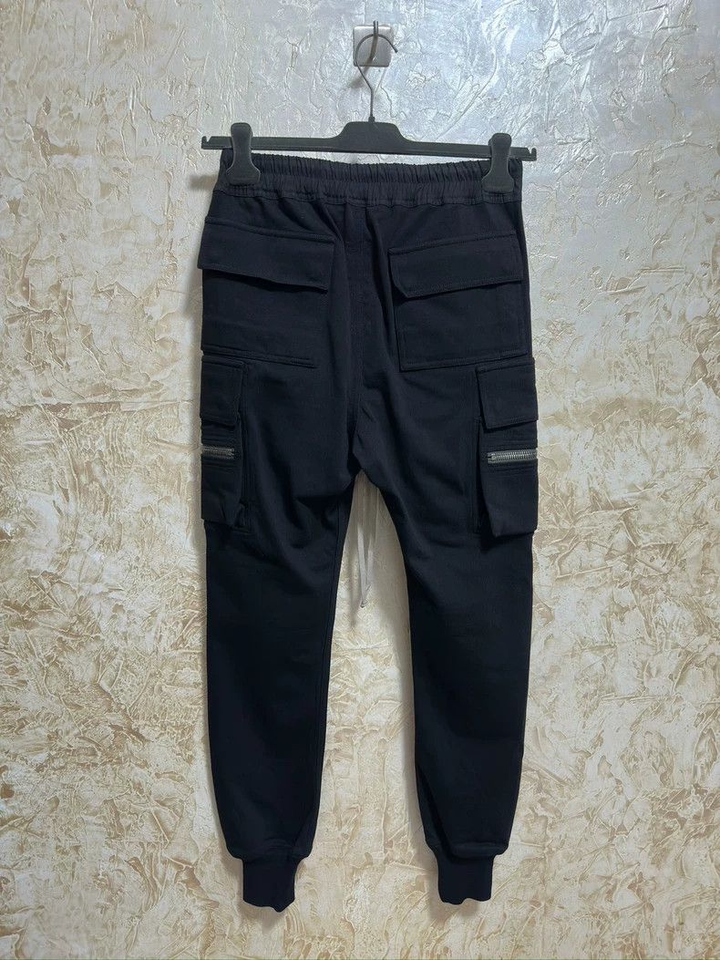 Rick Owens rick owens cargo pants in black Size US 44 / EU 60 - 2 Thumbnail