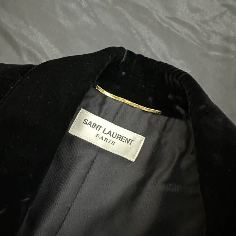 Saint Laurent Paris black velvet blazer by saint laurent Size US M / EU 48-50 / 2 - 3 Thumbnail