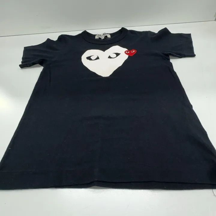 Comme des Garcons Comme des Garçons PLAY Heart Graphic T-shirt for Women 0079 Size S / US 4 / IT 40 - 8 Thumbnail