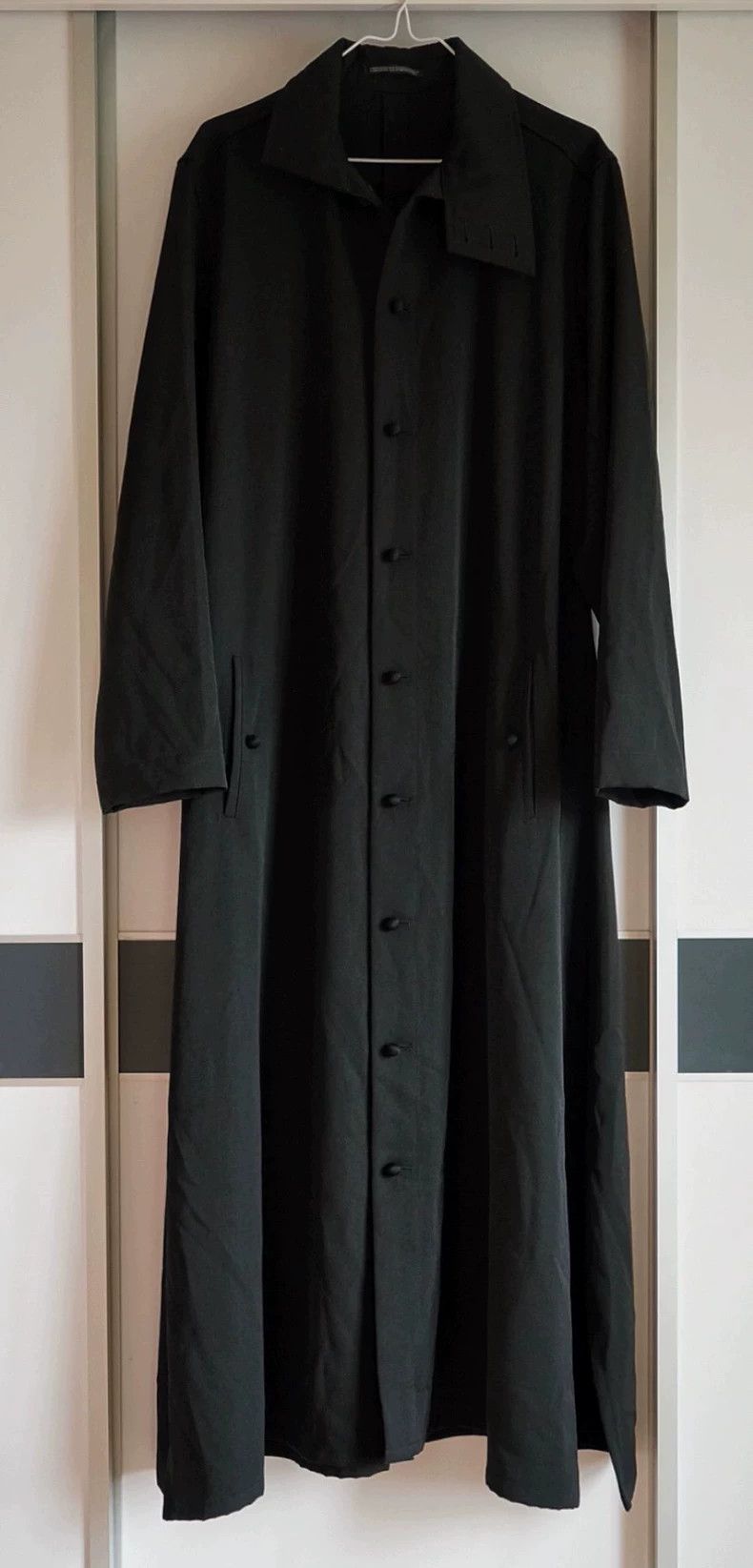 Yohji Yamamoto long black coat with unique buttons Size US M / EU 48-50 / 2 - 4 Thumbnail