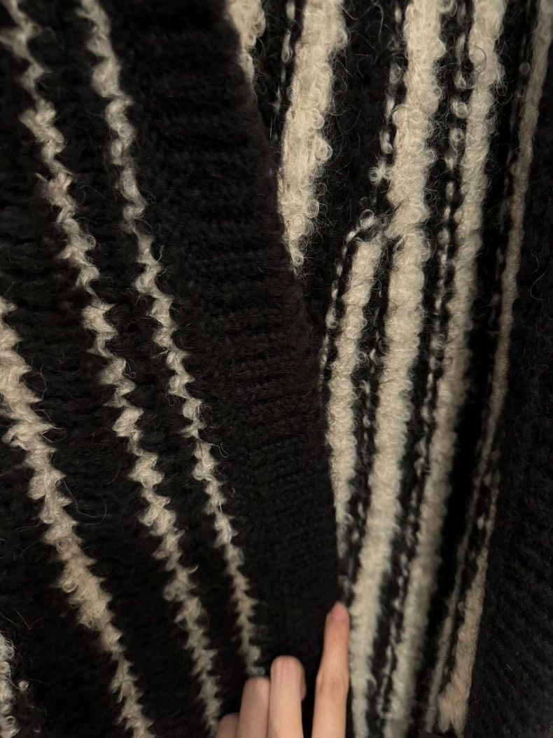 Yves Saint Laurent ysl alpaca wool cardigan in black and white Size US M / EU 48-50 / 2 - 4 Thumbnail