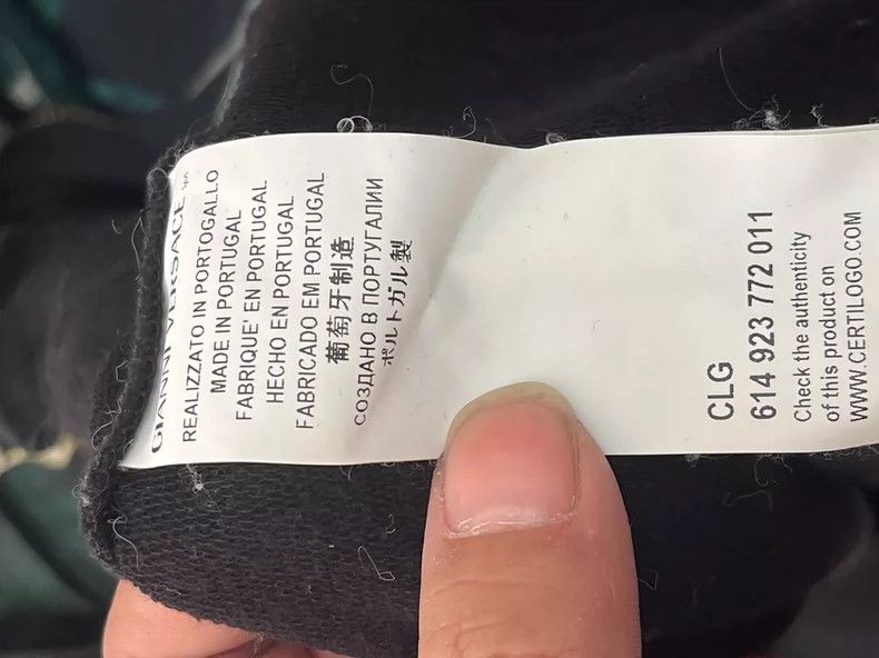 Versus stylish black zip-up hoodie with studs 0079 yq Size US M / EU 48-50 / 2 - 7 Thumbnail