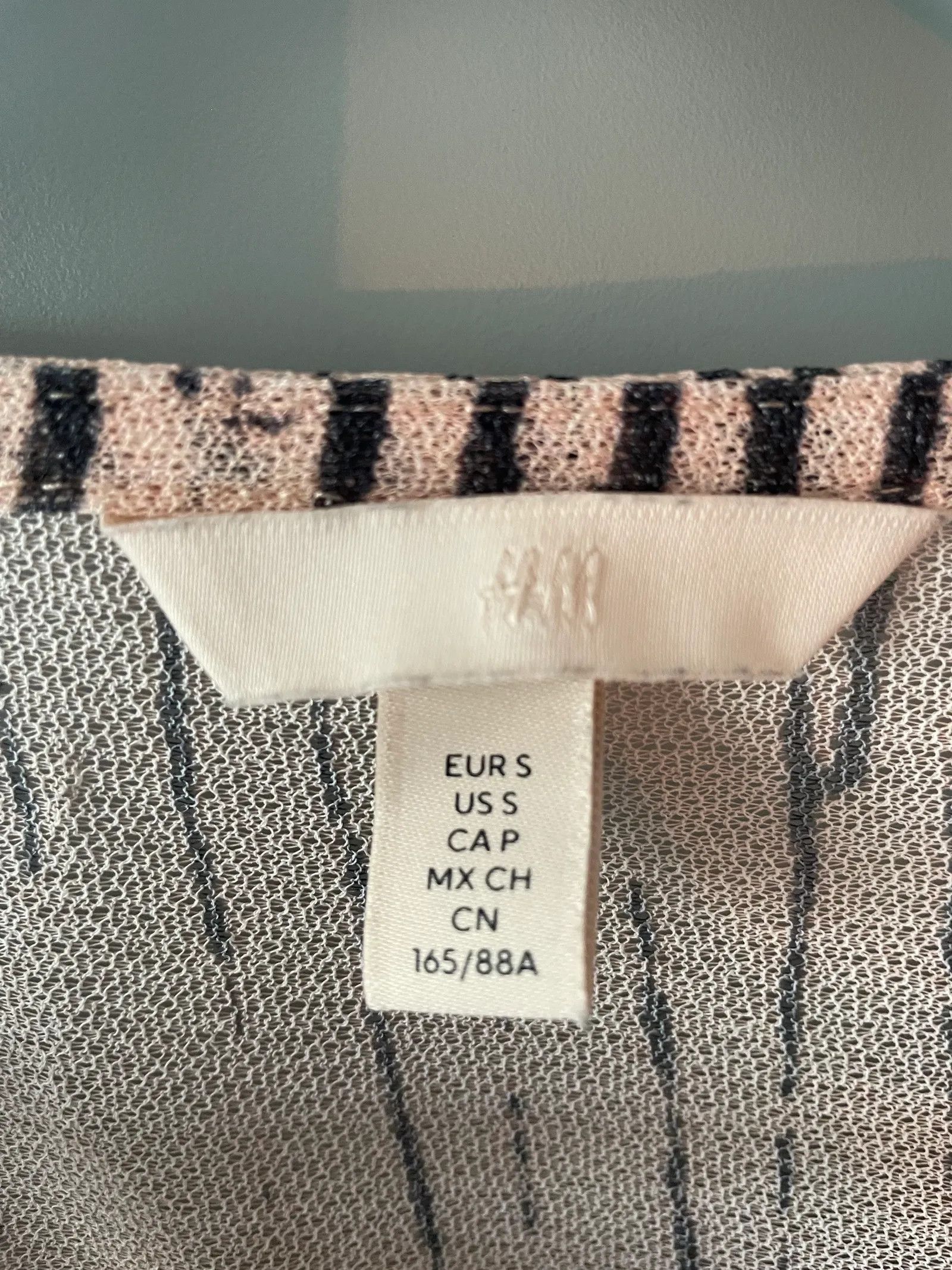 H&M H&M Blus Blouse Size S / US 4 / IT 40 - 2 Thumbnail
