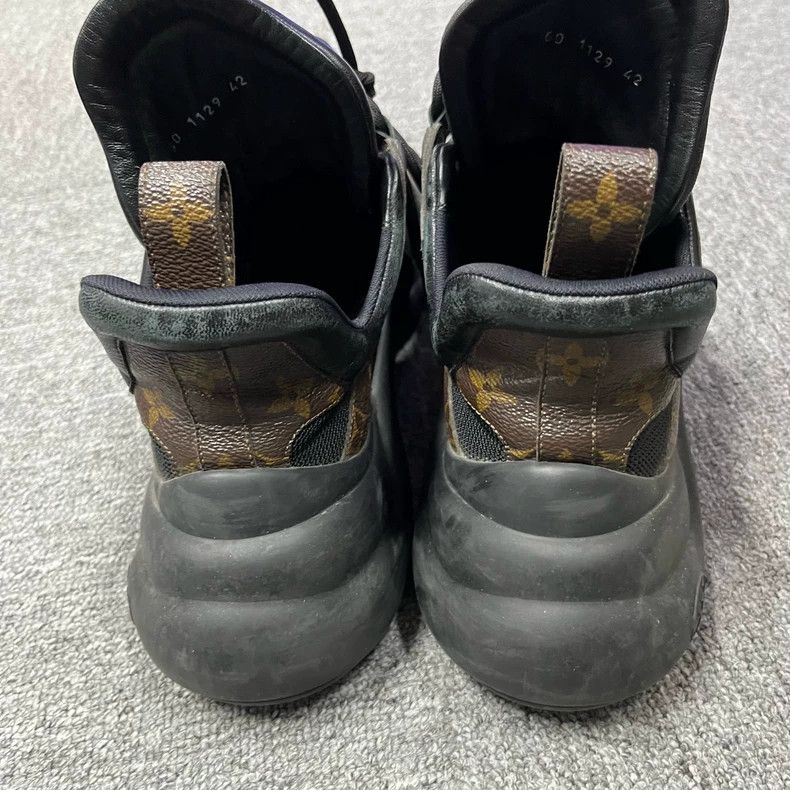 Louis Vuitton louis vuitton black low top sneakers Size US 11 / EU 44 - 3 Thumbnail