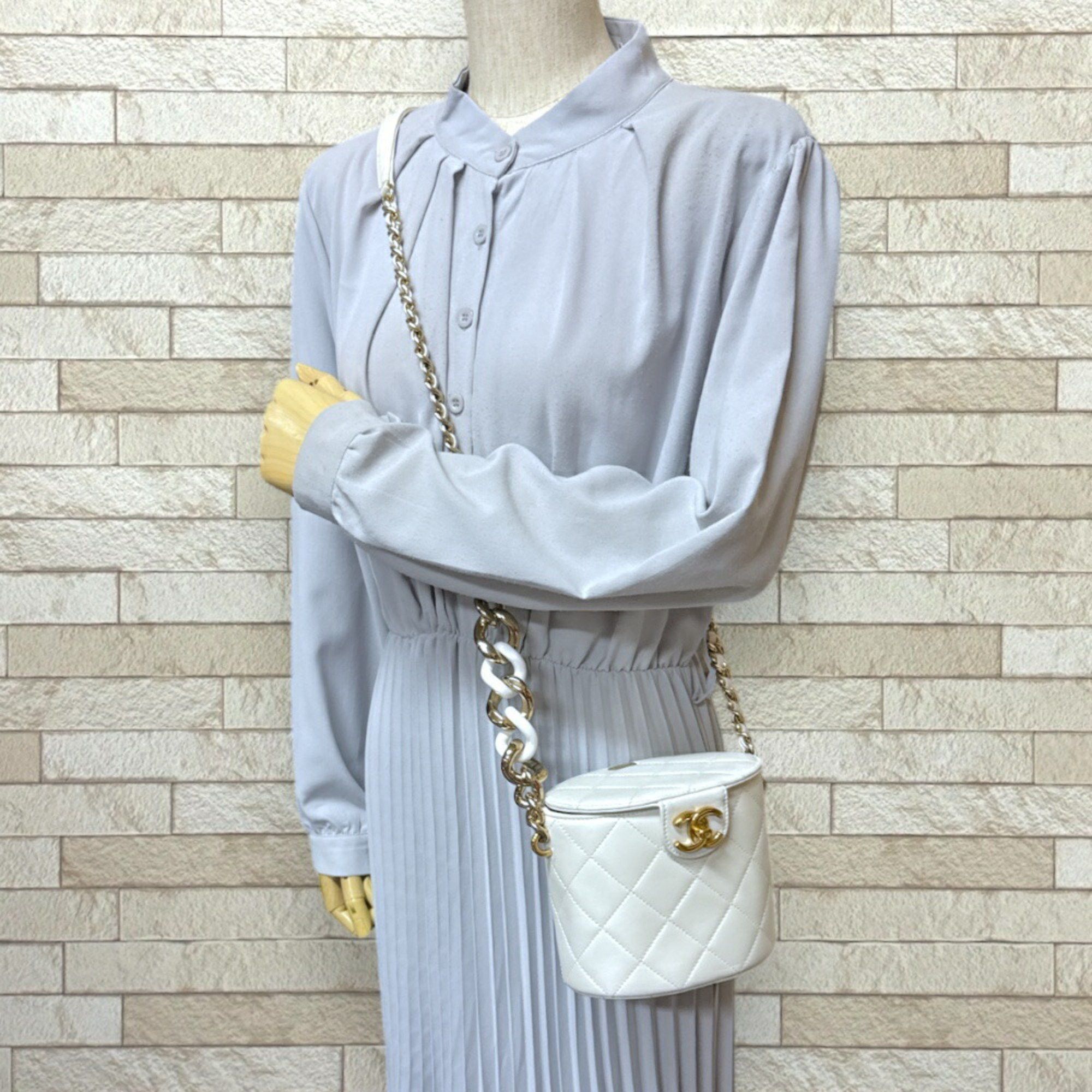 Chanel Chanel Vanity Bag Matelasse Shoulder Leather White Women's CHANEL Chain Size ONE SIZE - 2 Thumbnail