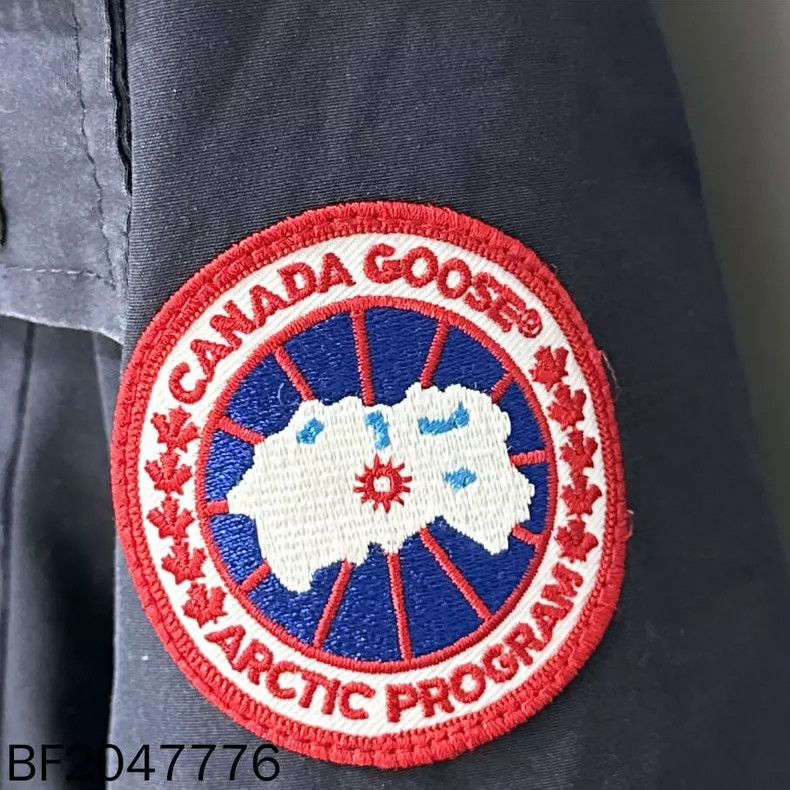 Canada Goose Canada Goose navy long coat Size US L / EU 52-54 / 3 - 6 Thumbnail