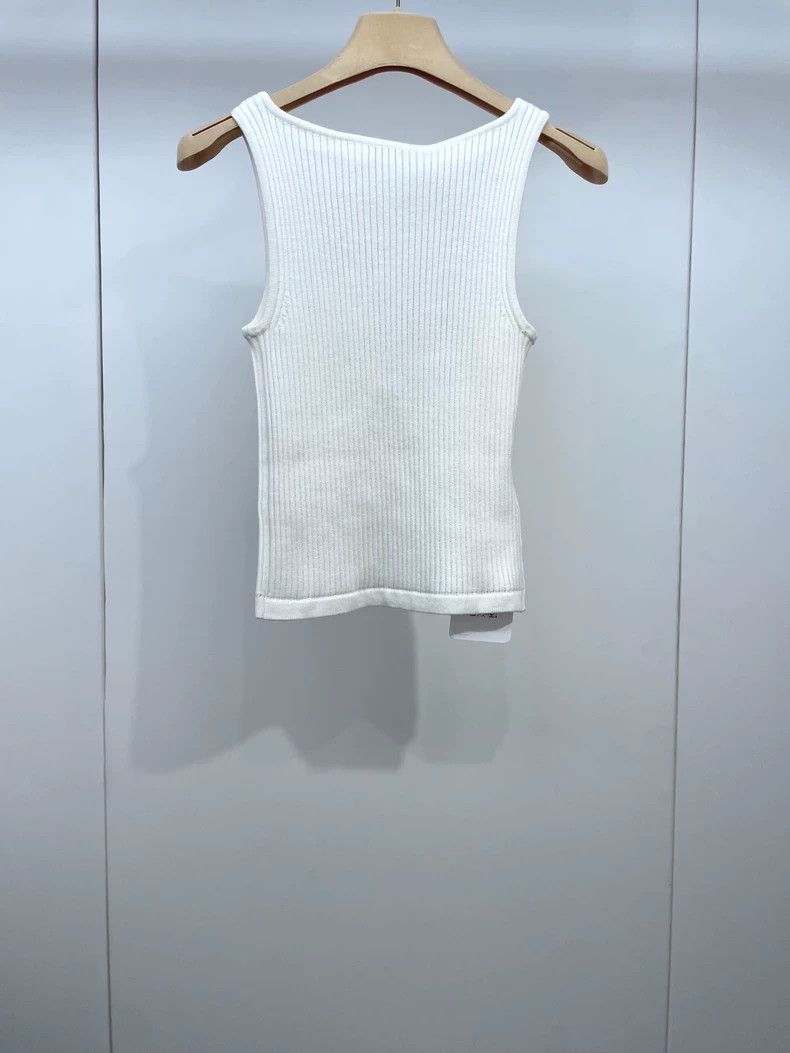Miu Miu miumiu 24 new slim embroidery logo vest Size US S / EU 44-46 / 1 - 2 Thumbnail