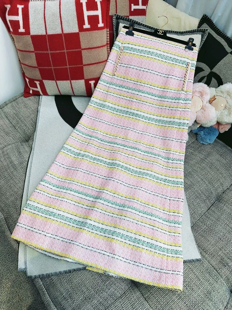 Chanel Chanel 24ss pink striped maxi skirt Size US 38 / EU 54 - 6 Thumbnail