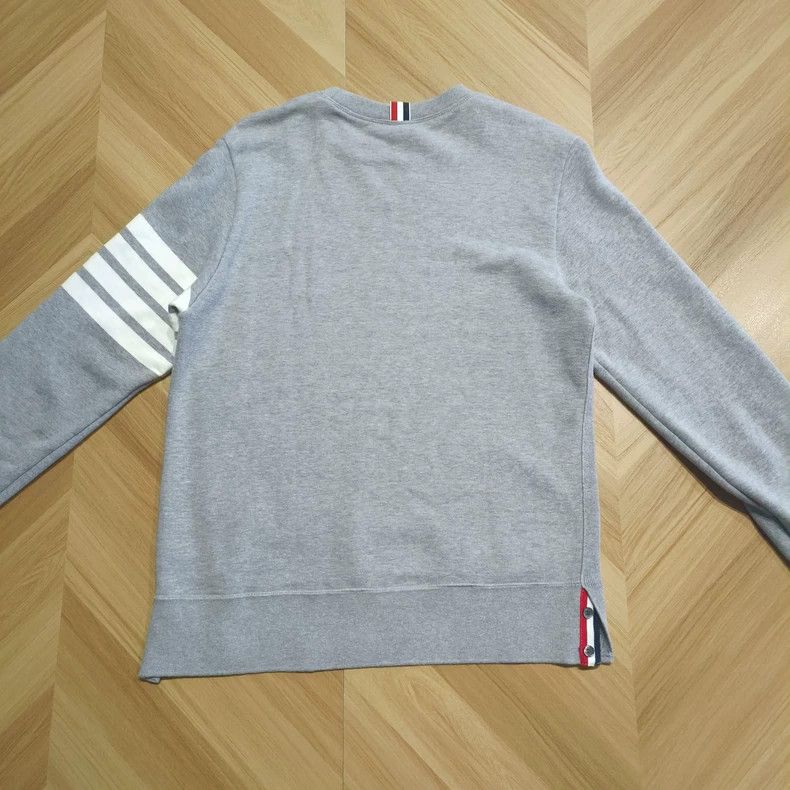 Thom Browne thom browne gray crew neck sweatshirt Size US S / EU 44-46 / 1 - 2 Thumbnail