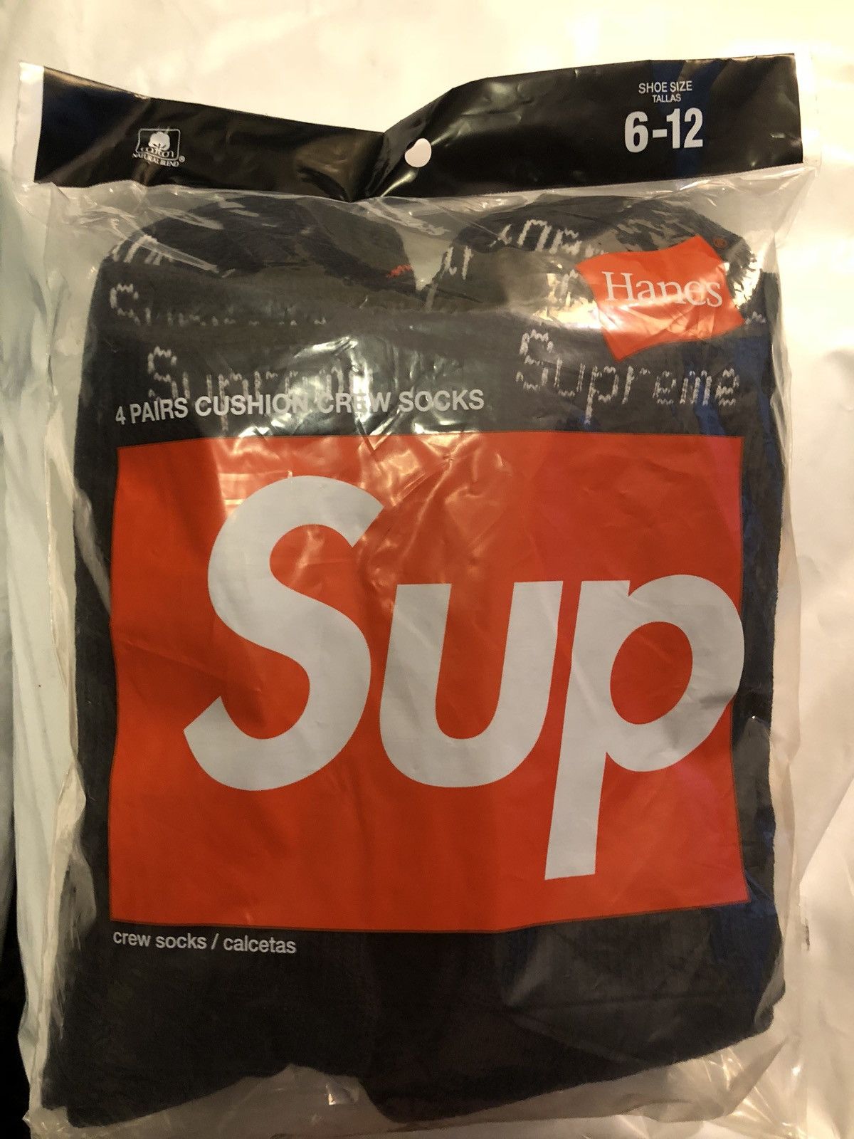 Supreme Black socks | Grailed