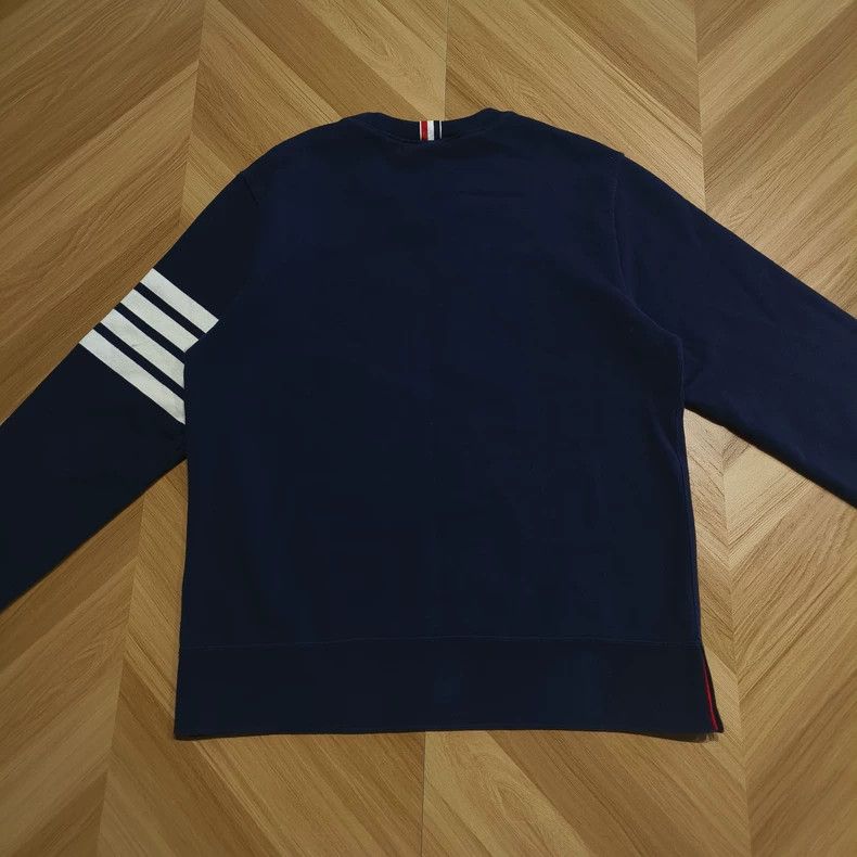 Thom Browne thom browne four stripe crew neck sweatshirt Size US L / EU 52-54 / 3 - 2 Thumbnail