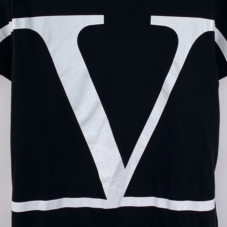 Valentino Valentino Black Letter Print T-Shirt Size US S / EU 44-46 / 1 - 4 Thumbnail